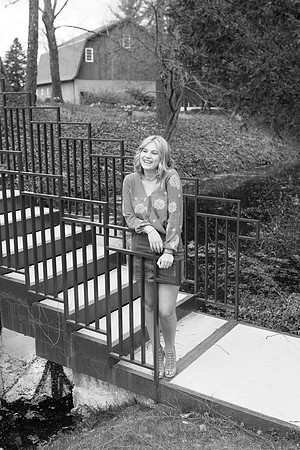 Kamryn-bw-11