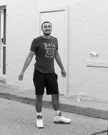 152
