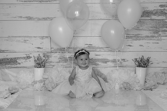 Linda-bw-8