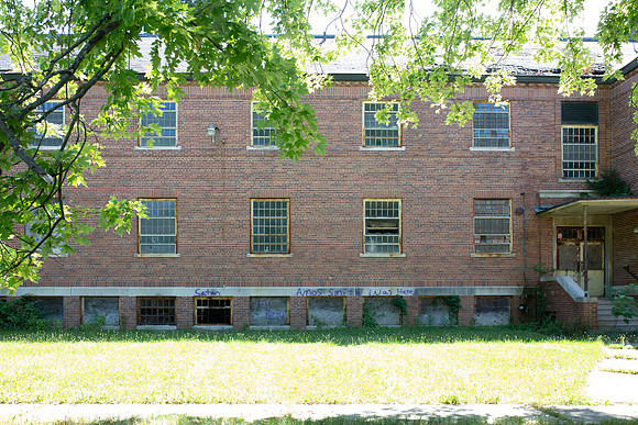 5 Lg Boys Dorm West Side
