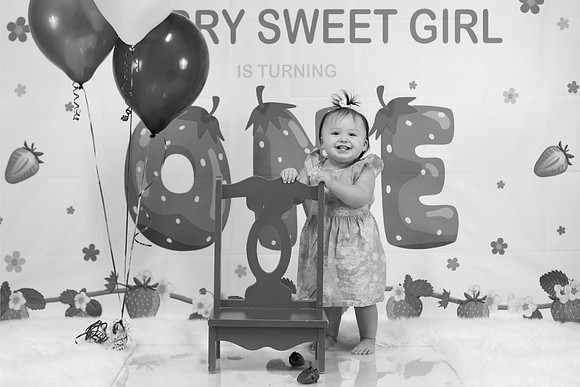 Valentina-BW
